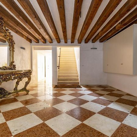 Gondola Luxury - Campo Santi Filippo E Giacomo By Wonderful Italy Venedig Exterior foto