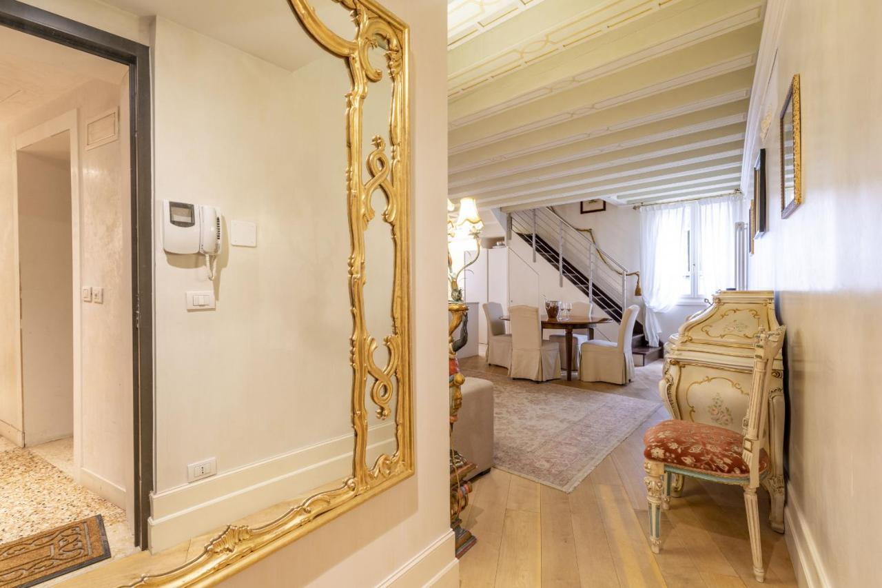 Gondola Luxury - Campo Santi Filippo E Giacomo By Wonderful Italy Venedig Exterior foto