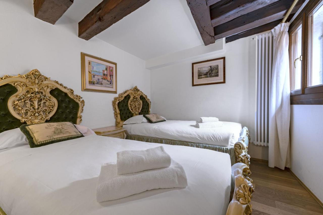 Gondola Luxury - Campo Santi Filippo E Giacomo By Wonderful Italy Venedig Exterior foto