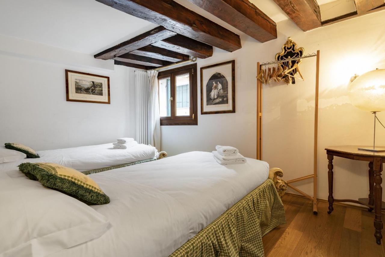Gondola Luxury - Campo Santi Filippo E Giacomo By Wonderful Italy Venedig Exterior foto
